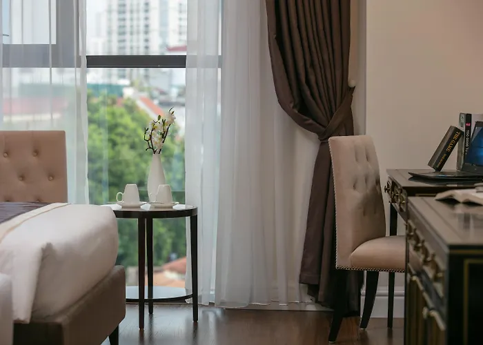 Adonis Hotel